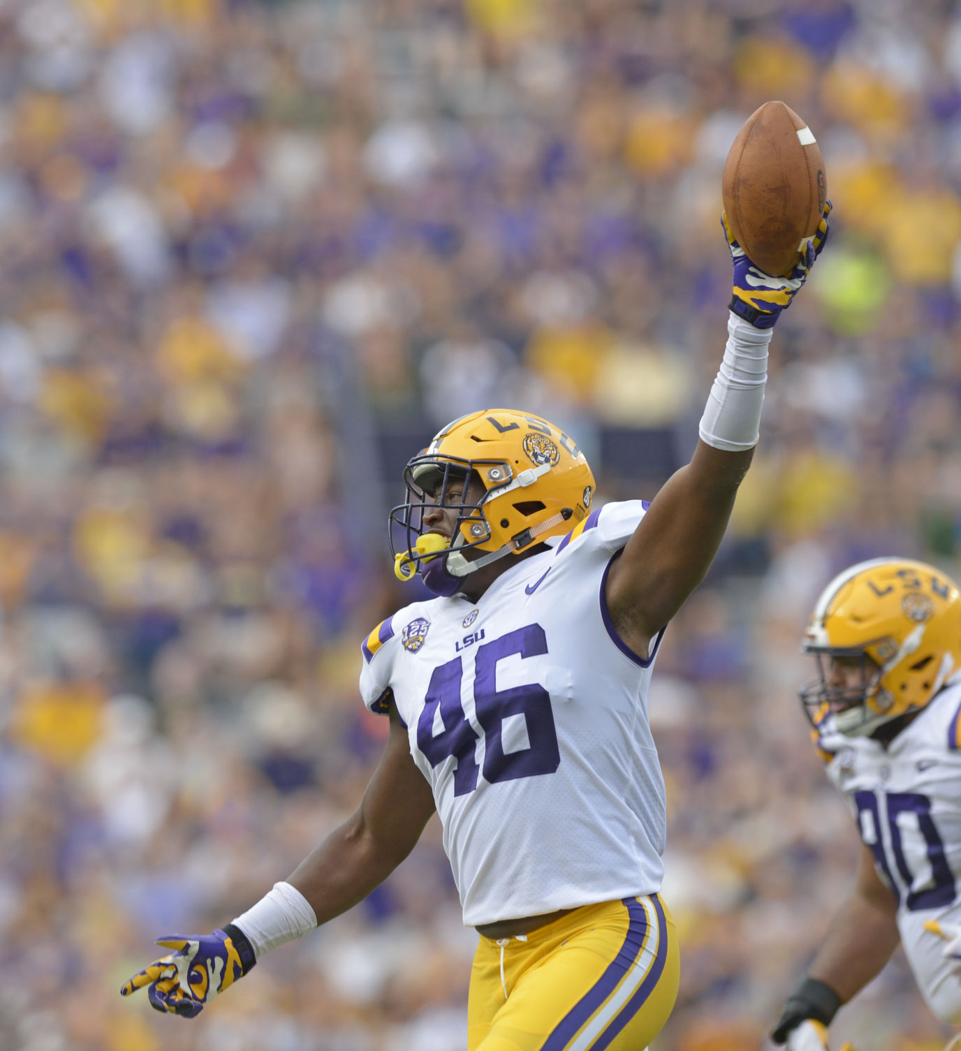 lsuslufootball.090918_HS_1850